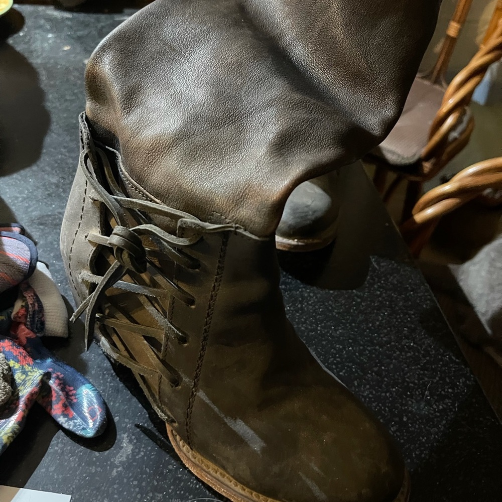 Freebird black leather “ Castle” size 9